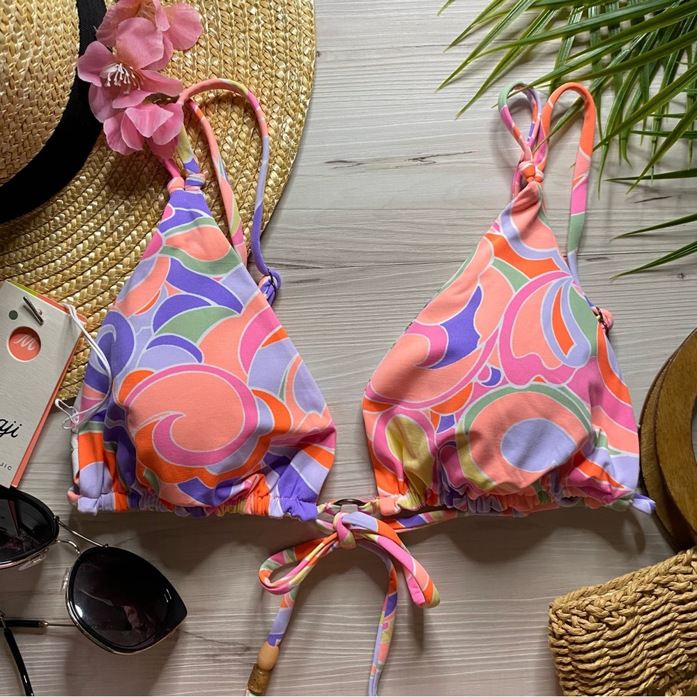 Maaji 🏝️ Reversible Floral Sliding Tri Bikini Top